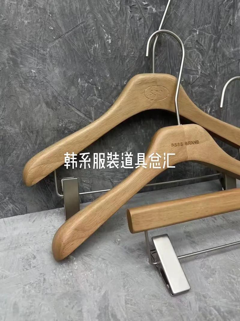 旧物志 仿古色的衣架